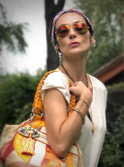 gaya Tante Rambut Palsu di dunia nyata © 2023 brilio.net