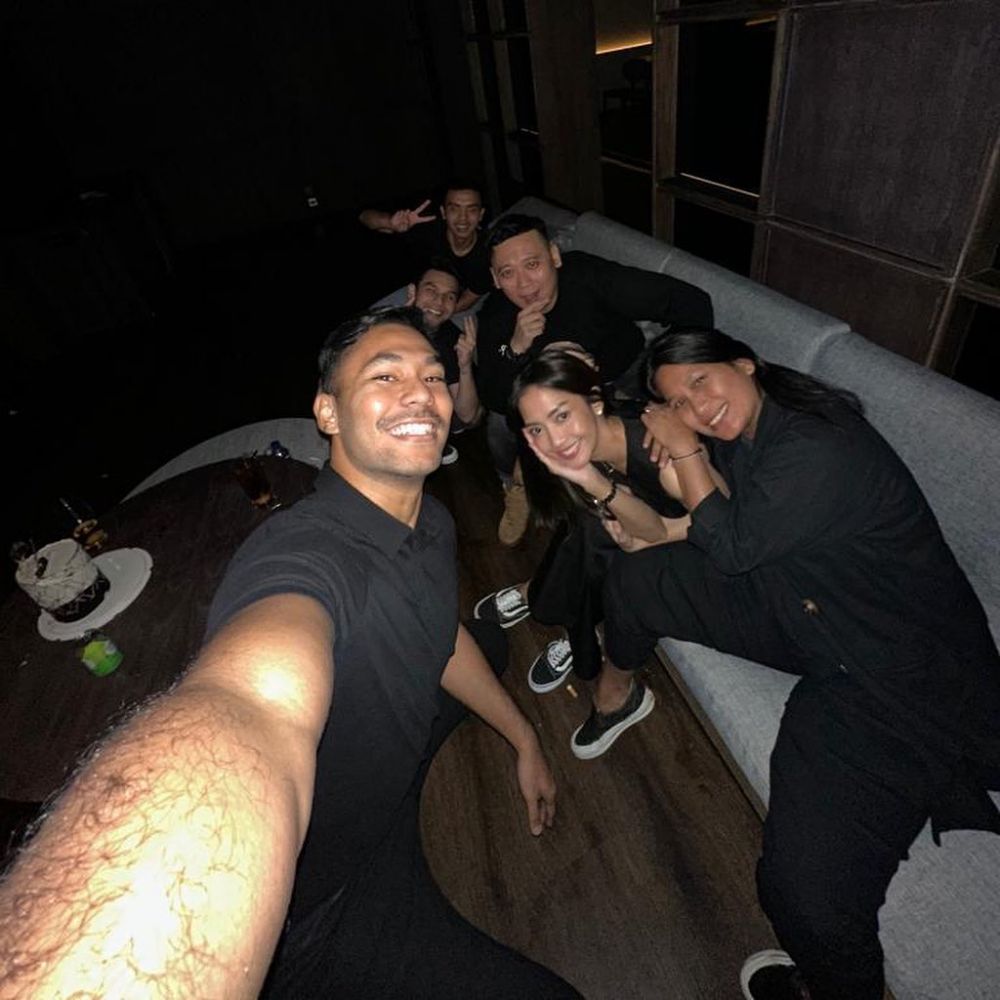 ijonk dan ririn dwi ariyanti rangkulan © instagram