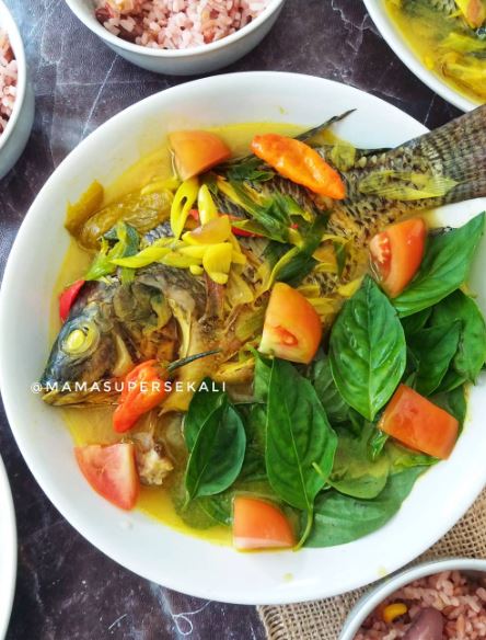 11 Resep olahan ikan nila kuah kuning, lezat, gurih, dan menggugah selera