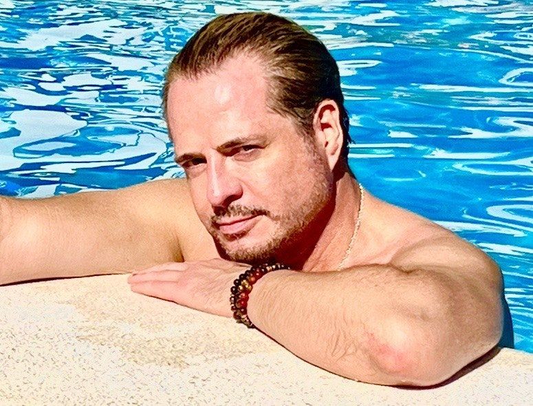 Alex suami kedua Rosalinda © Instagram Alex suami kedua Rosalinda © Instagram