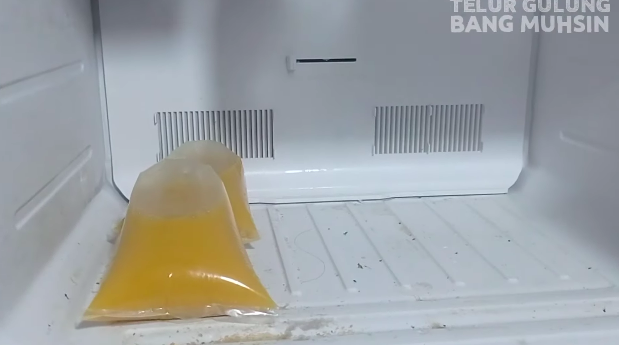 Tanpa bahan tambahan, ini trik menyimpan sisa adonan telur gulung agar bisa digunakan lagi