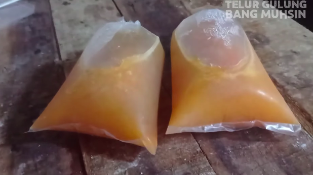 Tanpa bahan tambahan, ini trik menyimpan sisa adonan telur gulung agar bisa digunakan lagi