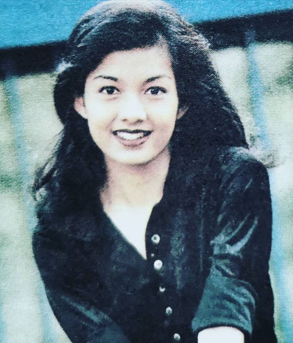 Bocah foto bareng Ani Yudhoyono ini artis top 90-an, intip 11 transformasinya yang kini jadi istri TNI