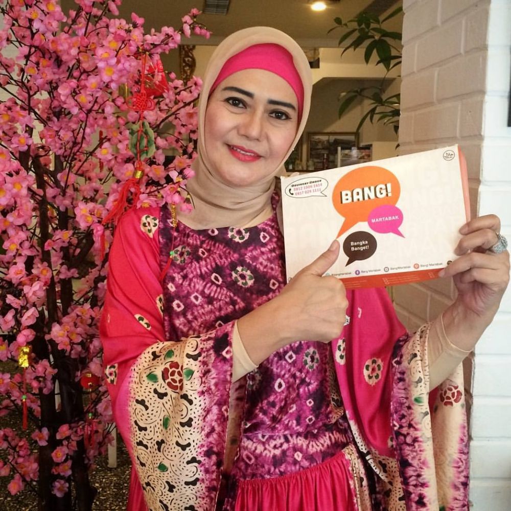 Wieke Widowati Julia di Gantian Dong Warkop DKI © berbagai sumber