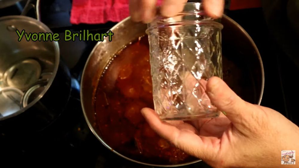 Trik mengawetkan sambal ini bikin tak mudah basi hingga berbulan-bulan tanpa freezer