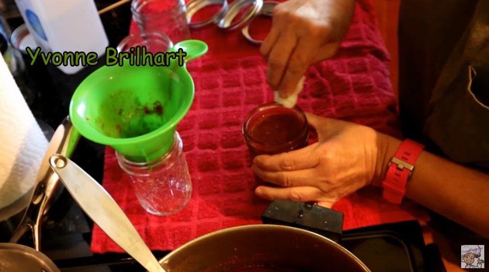 Trik mengawetkan sambal ini bikin tak mudah basi hingga berbulan-bulan tanpa freezer