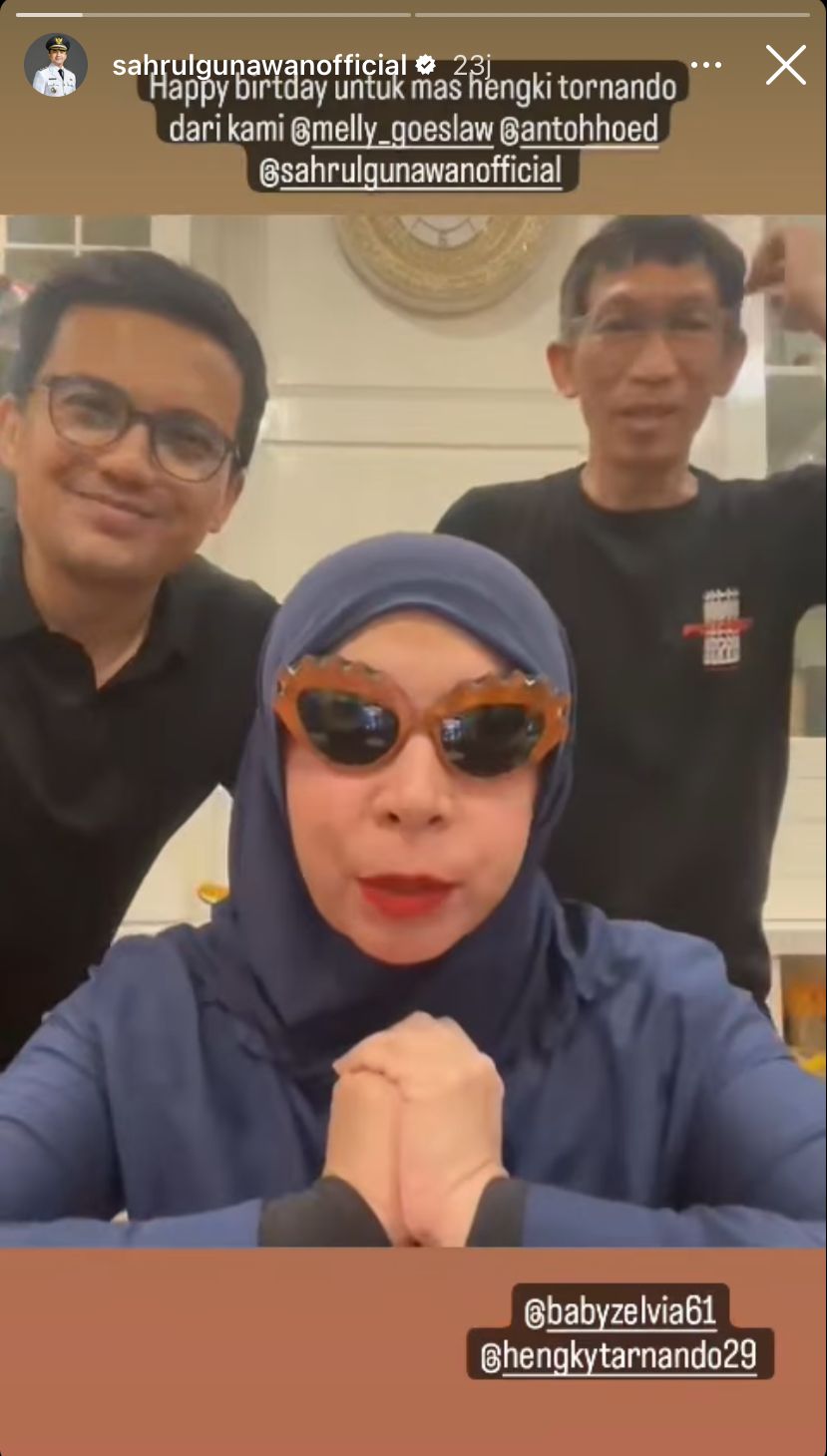 sahrul gunawan fitting baju © instagram sahrul gunawan fitting baju © instagram