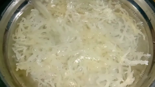 Pakai 1 bahan dapur, ini cara membersihkan rumput laut kering agar aman dikonsumsi
