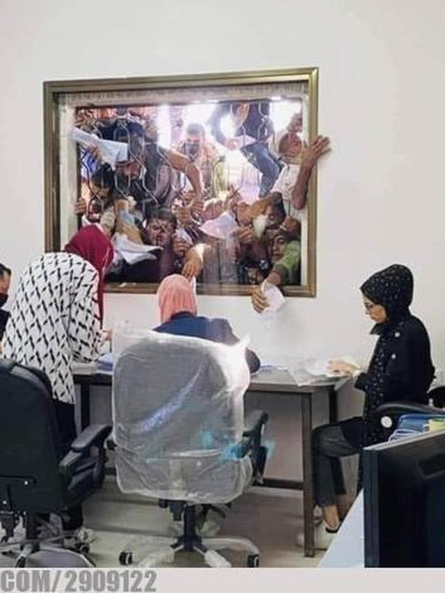 hiasan dinding rumah ini nyelenehnya kelewatan © berbagai sumber hiasan dinding rumah ini nyelenehnya kelewatan © berbagai sumber