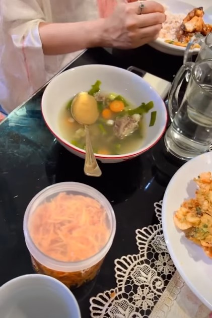 10 Menu lauk buatan Ayu Ting Ting ini simpel, sederhana khas masakan rumahan