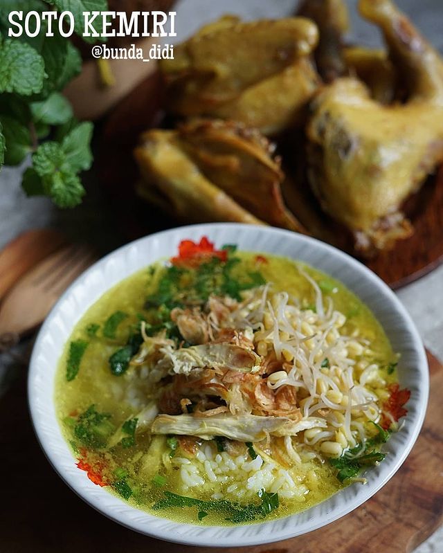 13 Resep soto ayam tanpa santan, enak, segar, dan bumbunya nendang