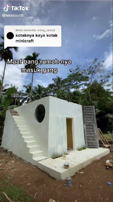 rumah kotak unik ala Minecraft © TikTok/@febiebottt
