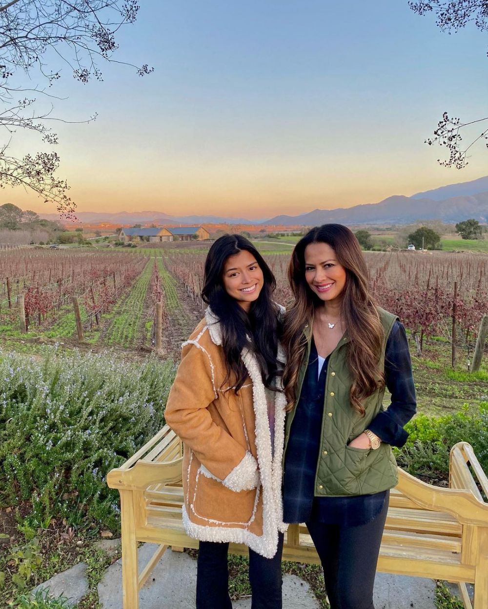 potret bintang iklan wafer bareng sang buah hati © berbagai sumber