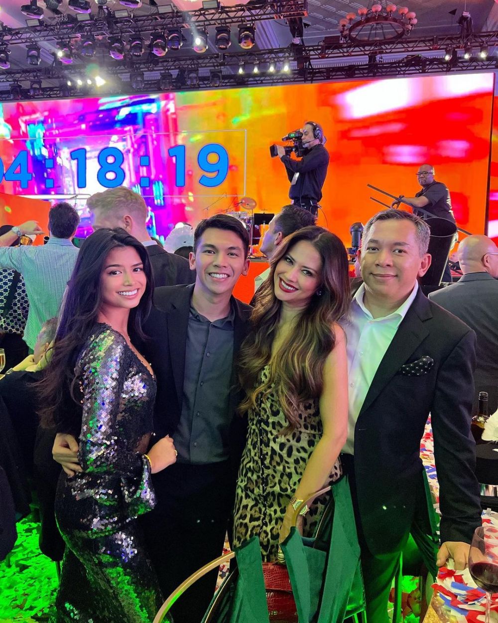 potret bintang iklan wafer bareng sang buah hati © berbagai sumber