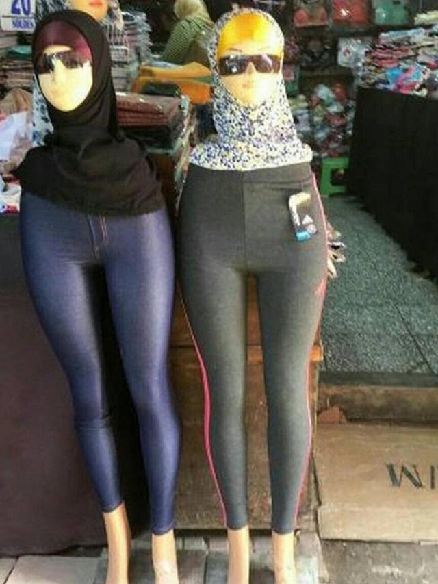 jualan baju di pasar © berbagai sumber