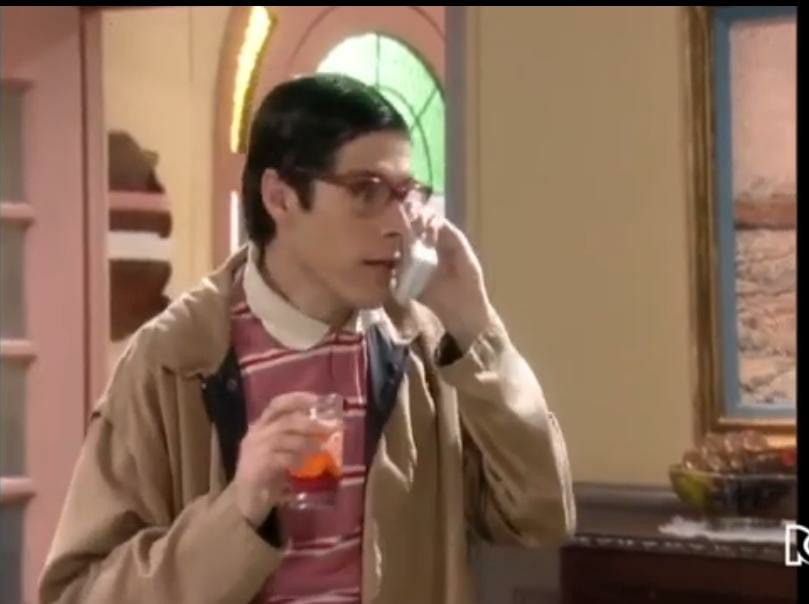 Anak muda culun di Betty La Fea © 2023 berbagai sumber