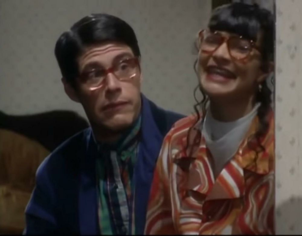 Anak muda culun di Betty La Fea © 2023 berbagai sumber