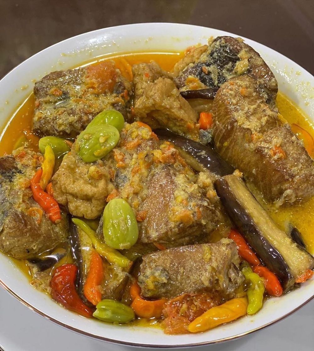 11 Resep ikan tuna kuah santan, gurih, lezat, dan menggugah selera