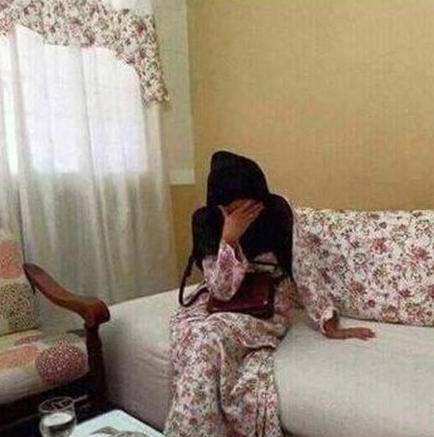 outfit menyatu dengan alam Berbagai sumber