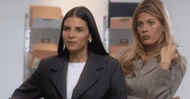 Lorna Cepeda dan Natalia Ramirez © berbagai sumber