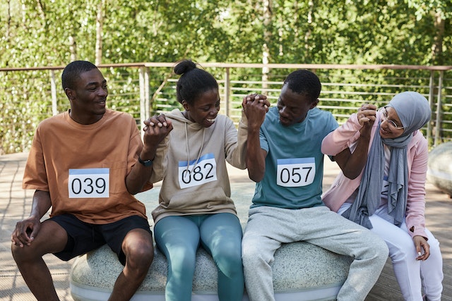 Contoh sikap toleransi di sekolah yang patut diteladani © 2023 brilio.net Contoh sikap toleransi di sekolah yang patut diteladani © 2023 brilio.net