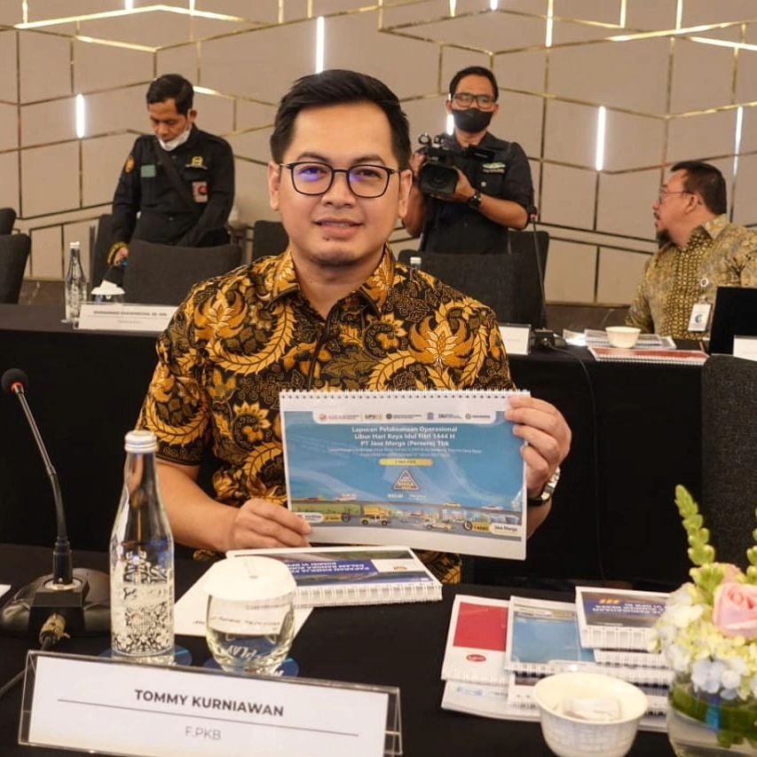 Bintang iklan permen ini jadi anggota DPR RI © 2023 berbagai sumber