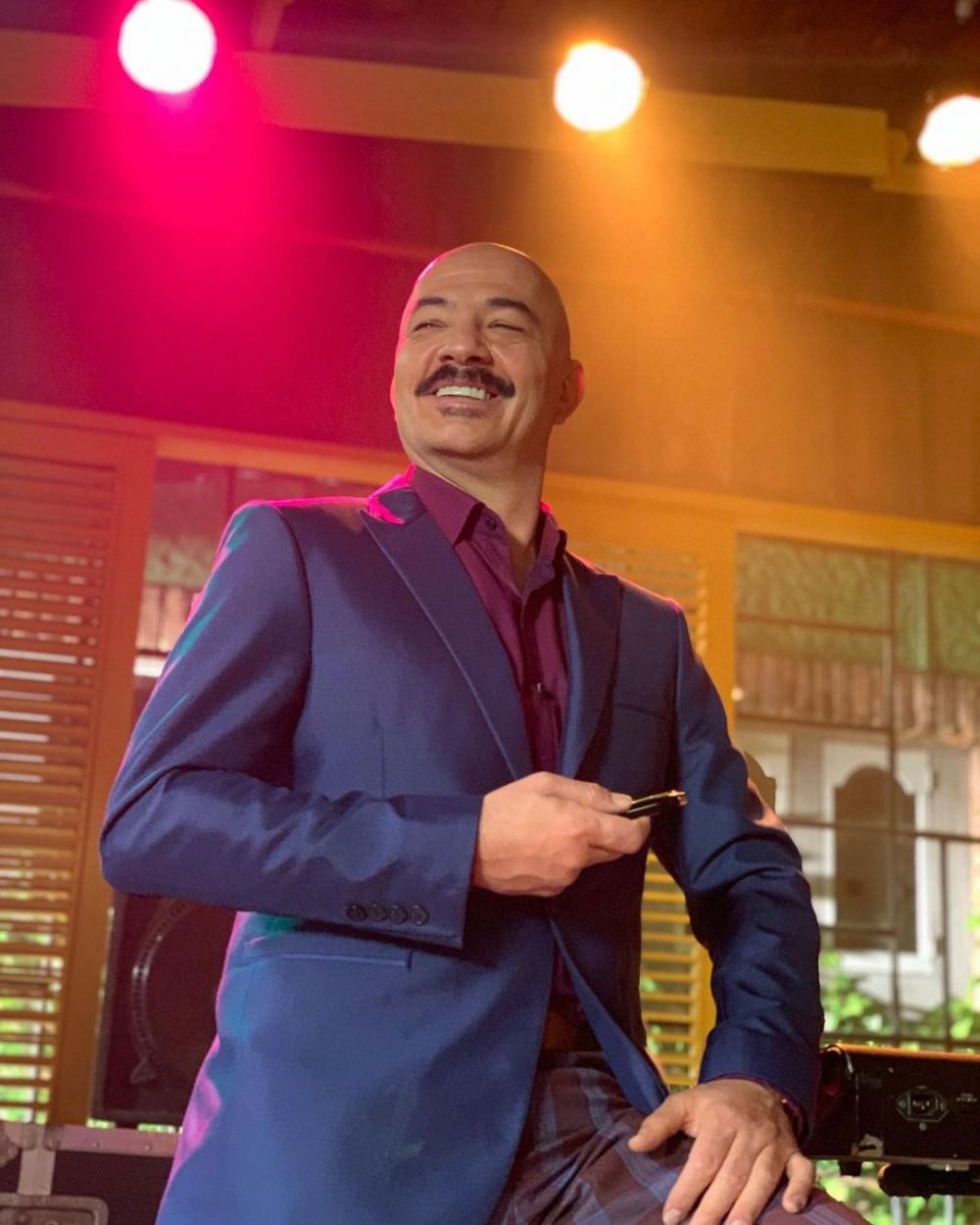 transformasi pemeran hugo di serial betty la fea © berbagai sumber