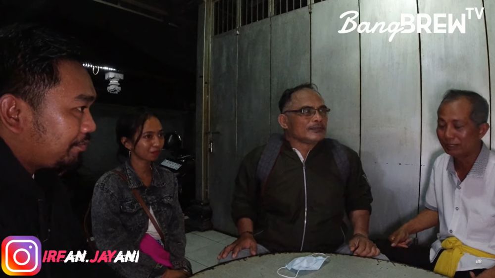 potret dokter wayan yang tinggal di rumah terbengkalai © berbagai sumber potret dokter wayan yang tinggal di rumah terbengkalai © berbagai sumber