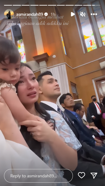 Gaya seleb di pemberkatan nikah Jessica Mila © 2023 brilio.net Gaya seleb di pemberkatan nikah Jessica Mila © 2023 brilio.net