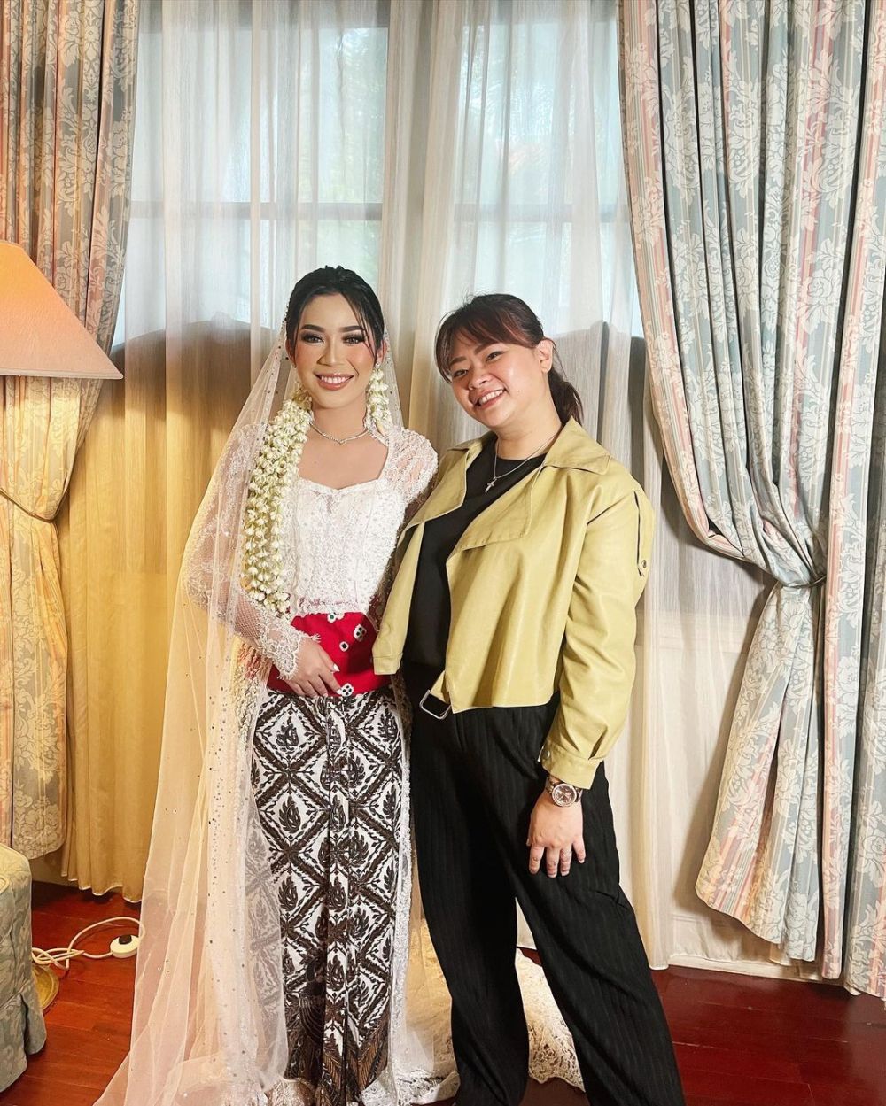 pesona fay di akad dan resepsi © instagram