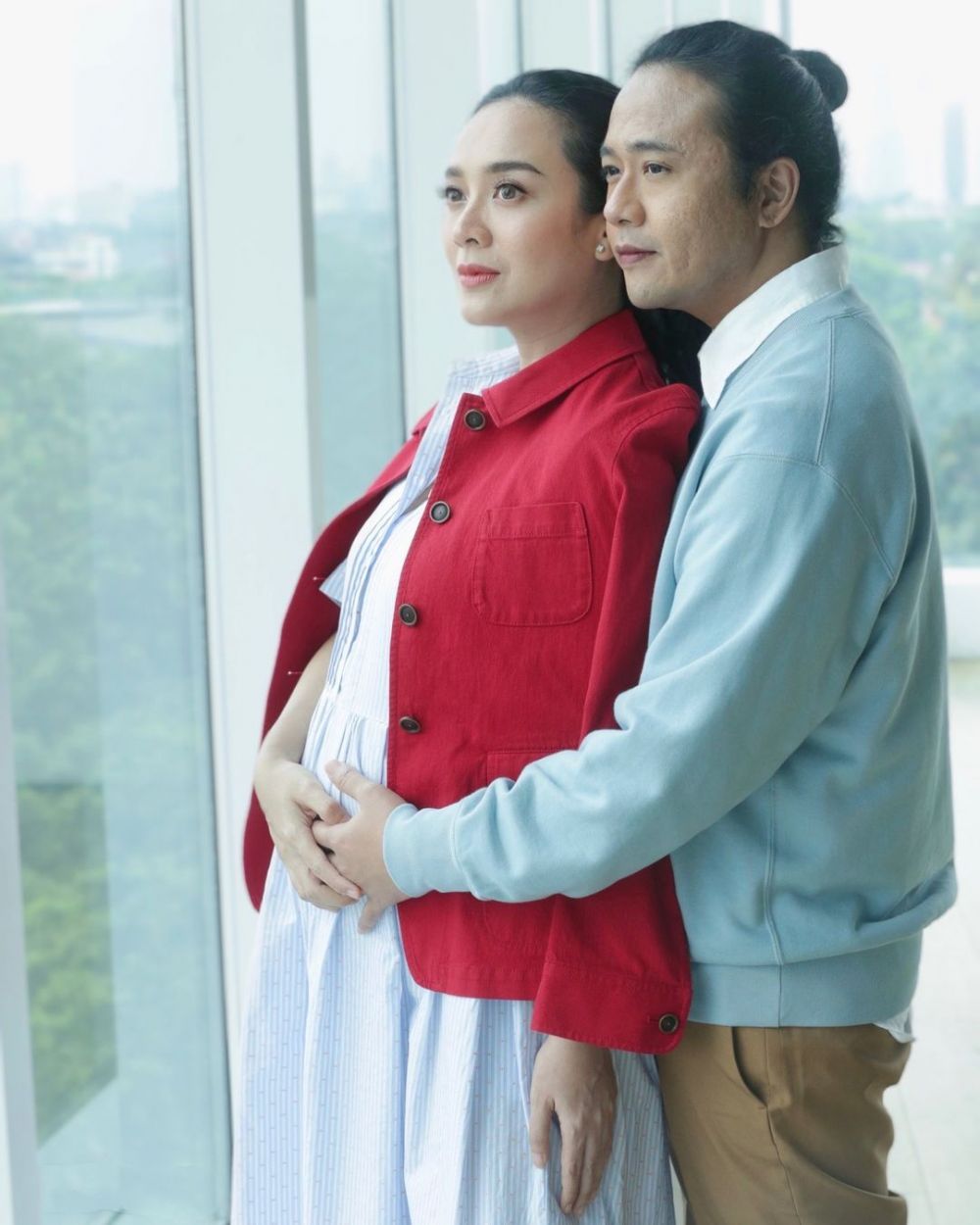 transformasi gadis foto bareng nike ardilla © instagram