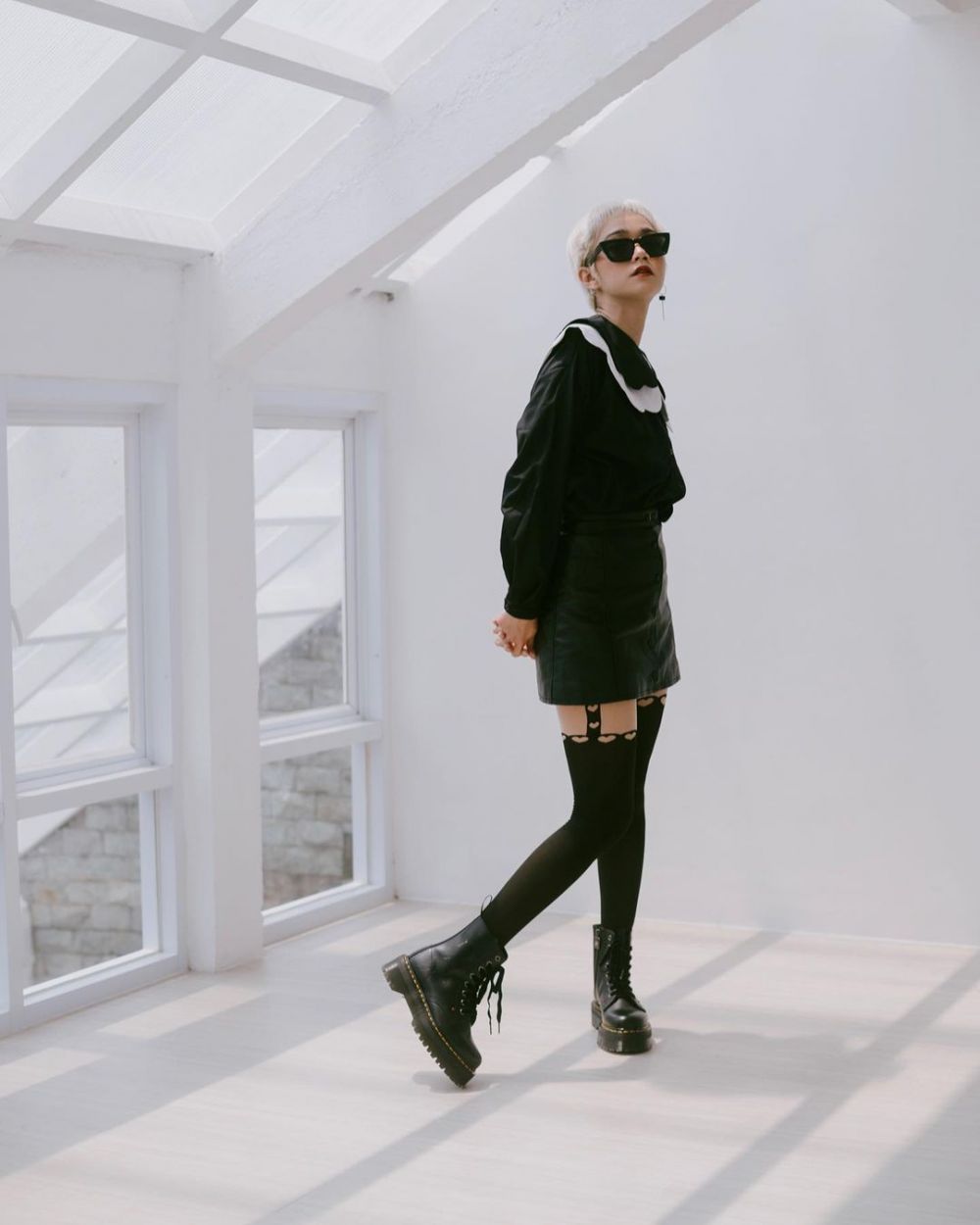 gaya nyentrik presenter planet remaja di keseharian © berbagai sumber