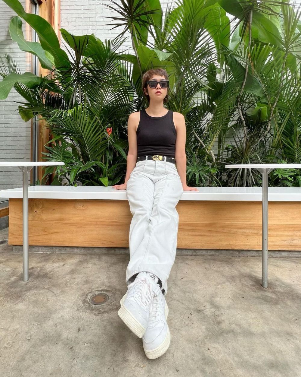 gaya nyentrik presenter planet remaja di keseharian © berbagai sumber