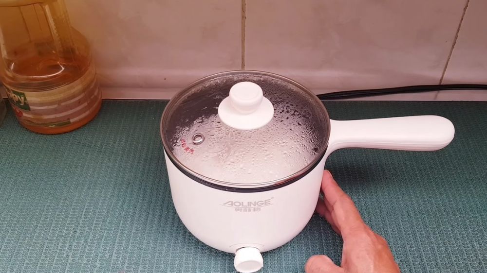 Cara simpel menanak nasi di panci listrik, matang sempurna tanpa dikukus atau diaduk