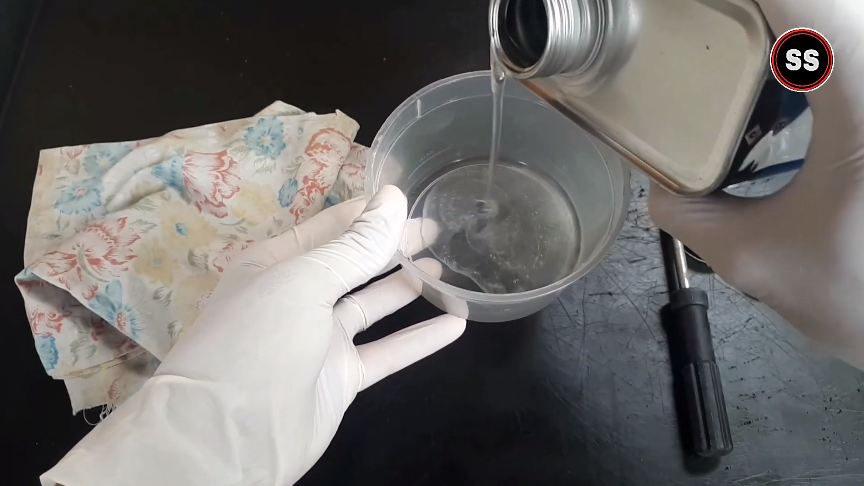 Tanpa baking soda dan cuka, ini cara ampuh hilangkan kerak tebal di pantat teflon