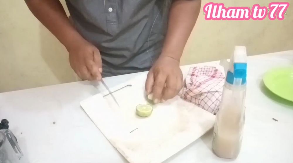 Pakai 2 rempah dapur, begini cara mengusir lalat di makanan secara alami