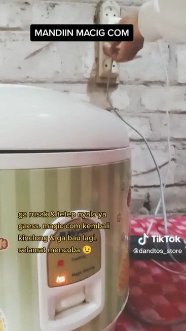 Tak perlu sitrun atau bahan khusus, ini cara bersihkan magic com biar nggak bikin nasi kuning dan bau