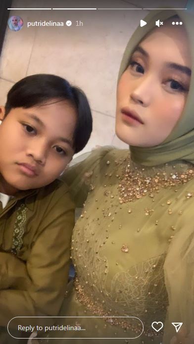 gaya seleb di lamaran rizky dan mahalini © Instagram gaya seleb di lamaran rizky dan mahalini © Instagram