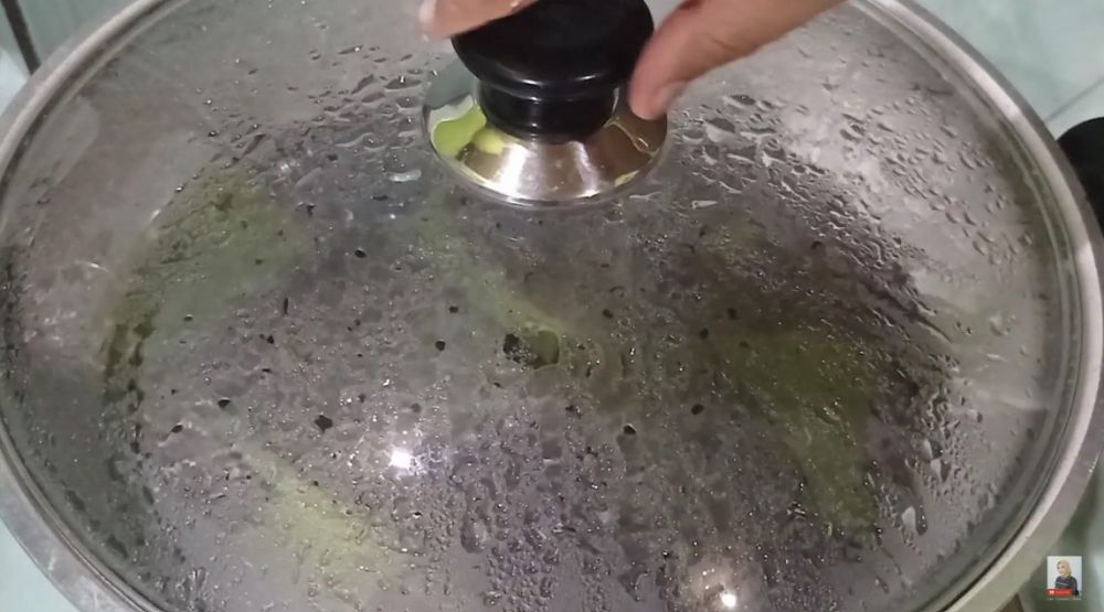 Trik mengukus brownies lapis agar tak bantat dan bisa menempel sempurna