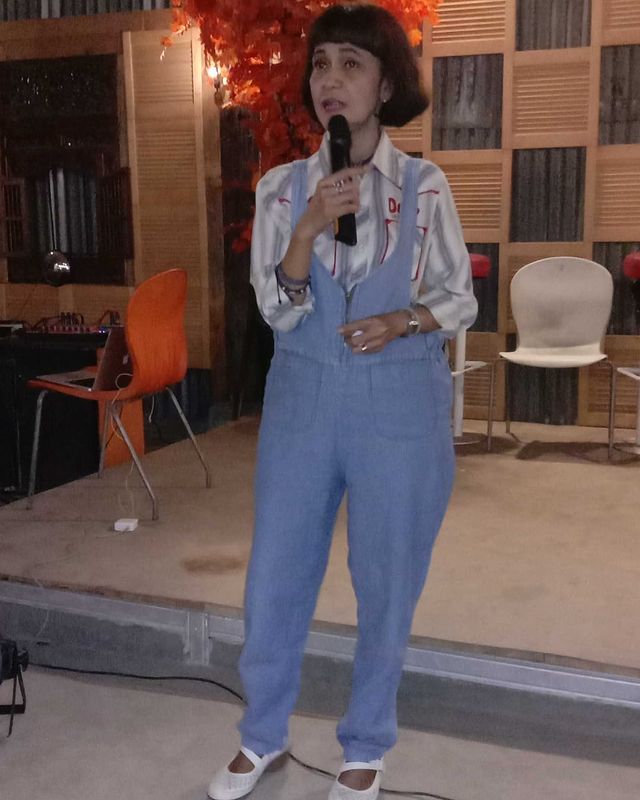 Wanita majalah jadul penyanyi top 80-an © Instagram