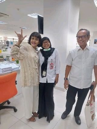 Wanita majalah jadul penyanyi top 80-an © Instagram Wanita majalah jadul penyanyi top 80-an © Instagram