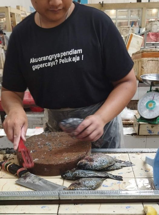 tulisan lucu kaos pedagang © berbagai sumber