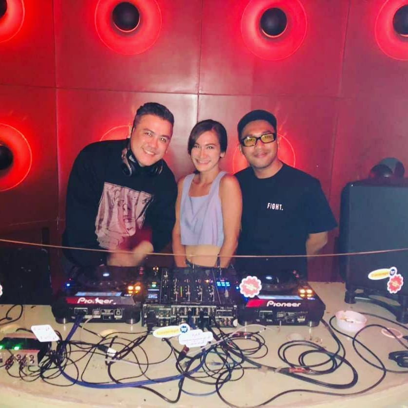 Pemenang gadis sampul favorit ini kini jadi DJ © 2023 berbagai sumber Pemenang gadis sampul favorit ini kini jadi DJ © 2023 berbagai sumber