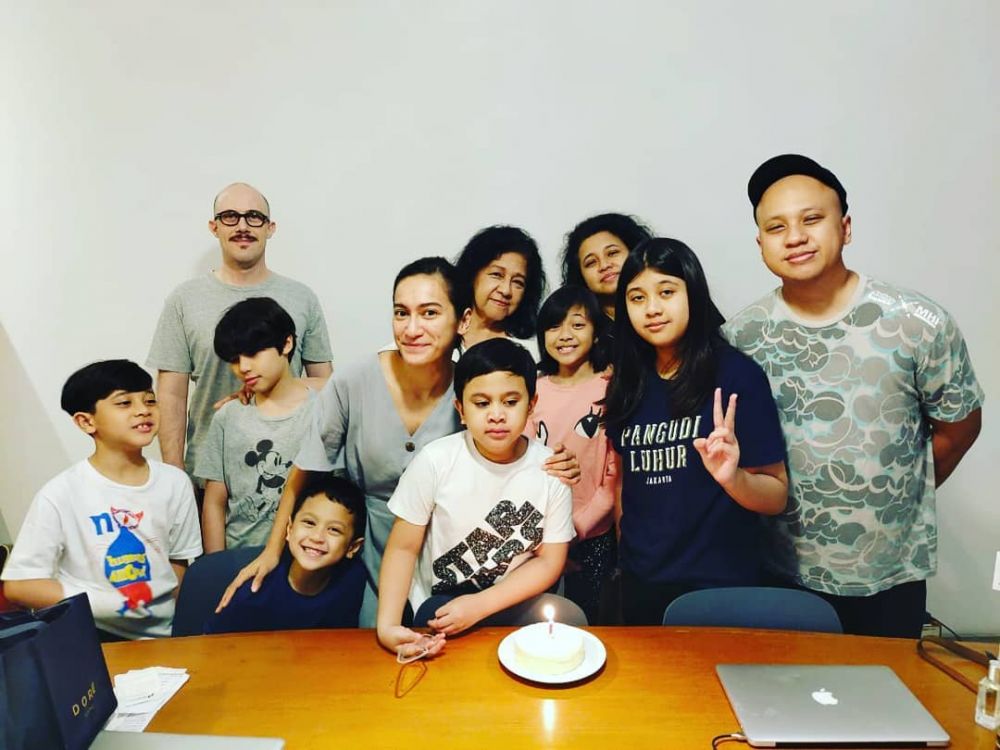 Pemenang gadis sampul favorit ini kini jadi DJ © 2023 berbagai sumber Pemenang gadis sampul favorit ini kini jadi DJ © 2023 berbagai sumber