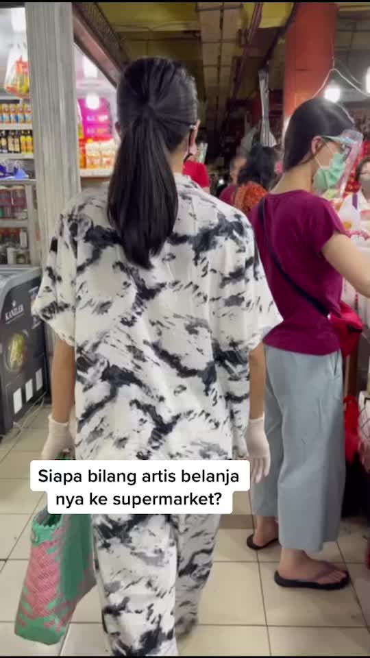 kesederhanaan bunga zainal © instagram kesederhanaan bunga zainal © instagram