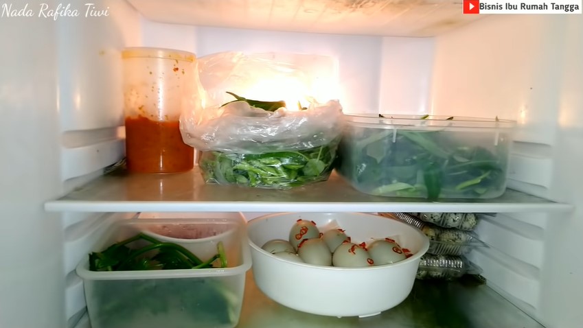 Cara menyimpan sayur kangkung supaya tak layu dan menguning hingga 1 minggu