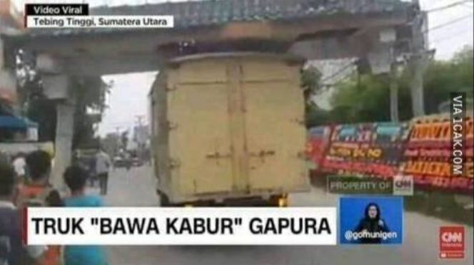 potret kocak gapura Berbagai sumber potret kocak gapura Berbagai sumber