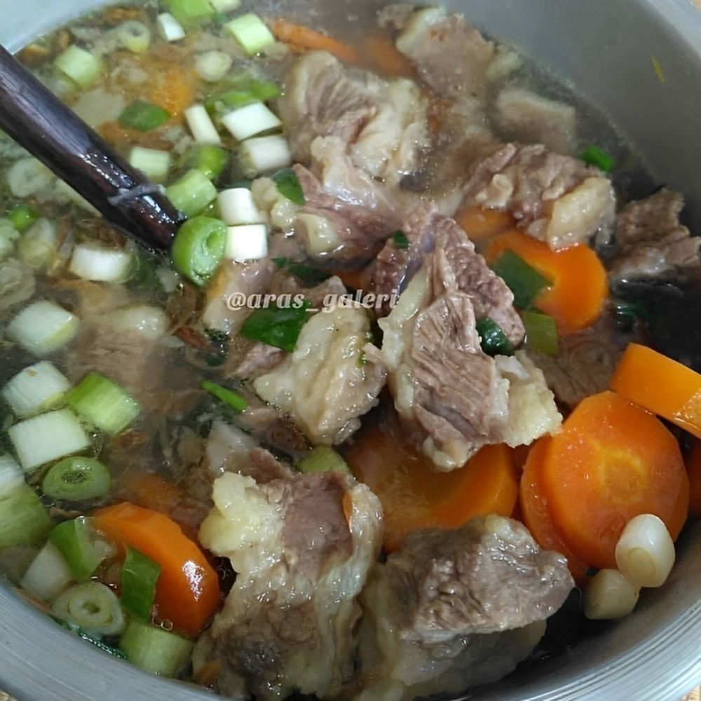 11 Resep sop daging sapi bumbu rempah, lezat, gurih, dan segar