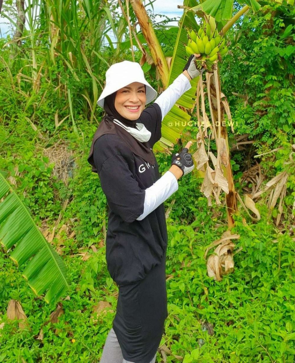 Presenter Dewi Hughes Istimewa Presenter Dewi Hughes Istimewa