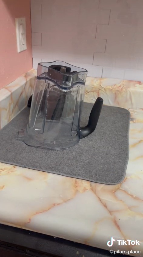 Bukan pakai kopi, begini cara hilangkan bau bumbu di blender dengan 3 bahan dapur